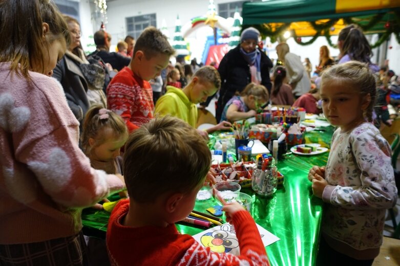  Świąteczny jarmark rozmaitości 