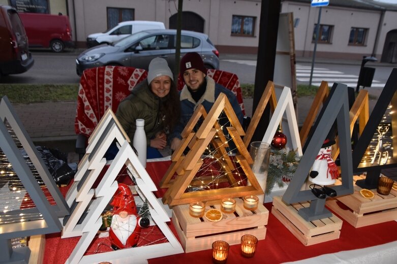  Świąteczny jarmark w Jeżowie 