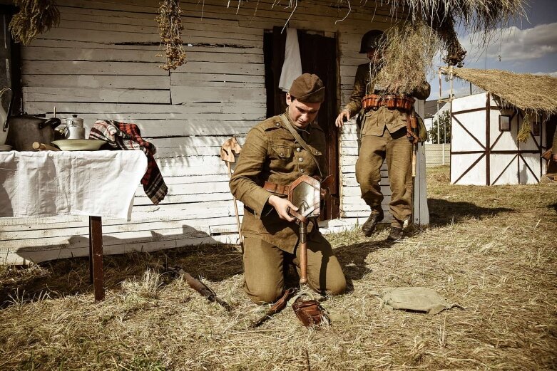  Święto Wojska Polskiego w Skierniewicach – rekonstrukcja historyczna 