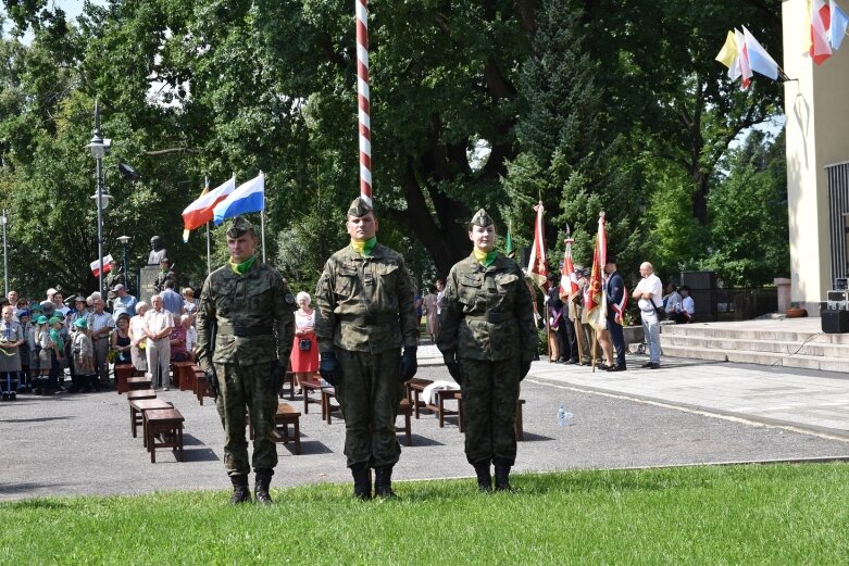  Święto Wojska Polskiego w Skierniewicach pod znakiem pikniku żołnierskiego 