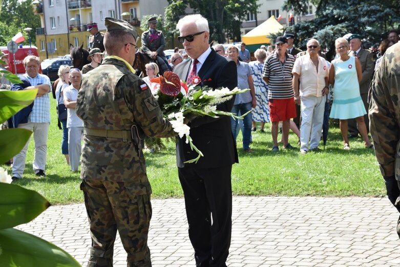  Święto Wojska Polskiego w Skierniewicach pod znakiem pikniku żołnierskiego 