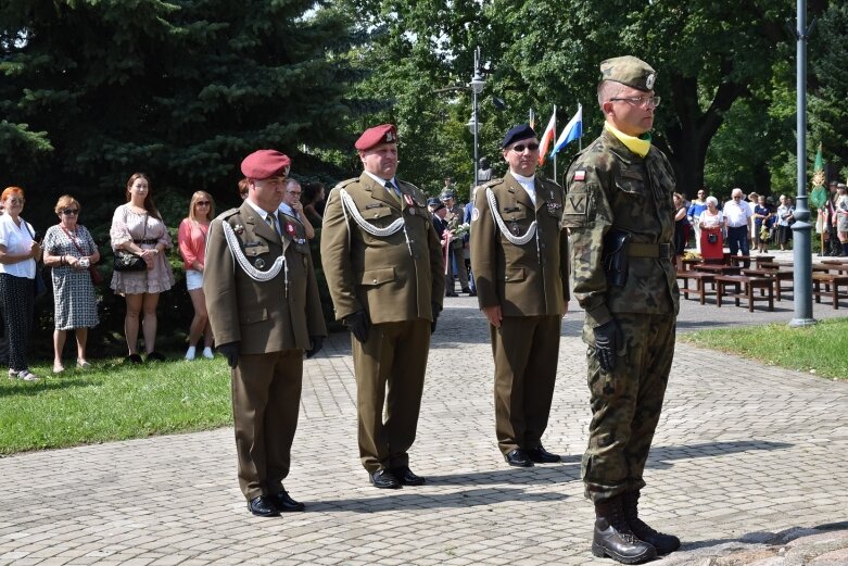  Święto Wojska Polskiego w Skierniewicach pod znakiem pikniku żołnierskiego 