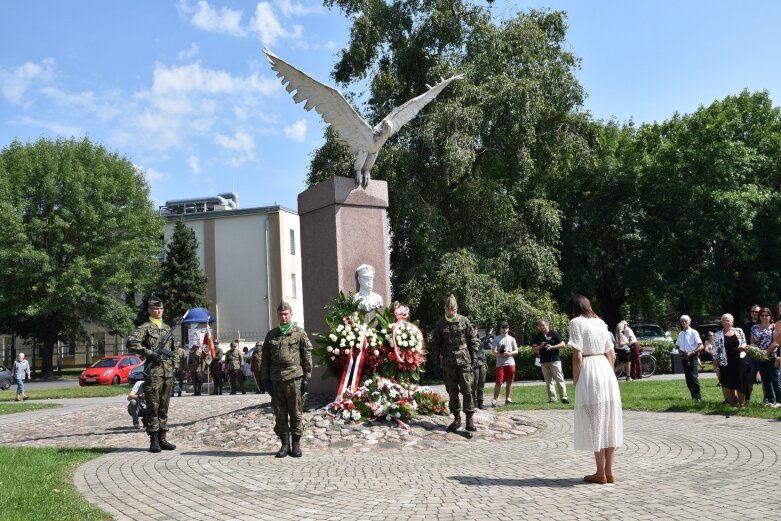  Święto Wojska Polskiego w Skierniewicach pod znakiem pikniku żołnierskiego 