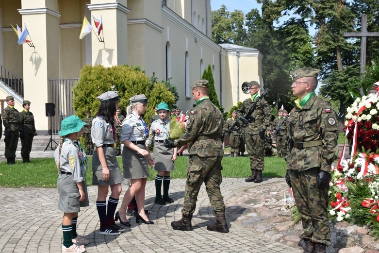  Święto Wojska Polskiego w Skierniewicach pod znakiem pikniku żołnierskiego 