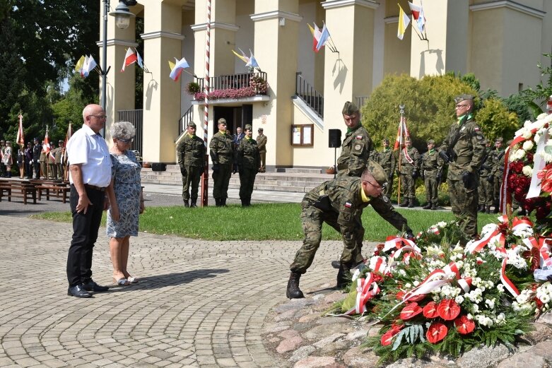  Święto Wojska Polskiego w Skierniewicach pod znakiem pikniku żołnierskiego 