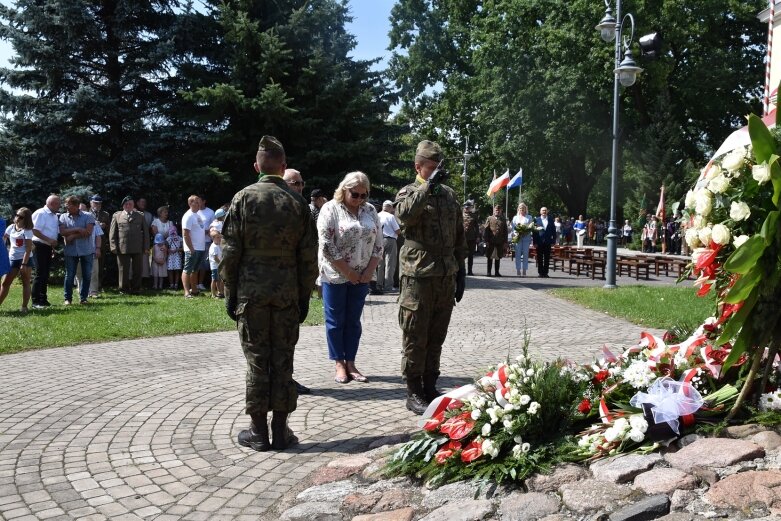  Święto Wojska Polskiego w Skierniewicach pod znakiem pikniku żołnierskiego 