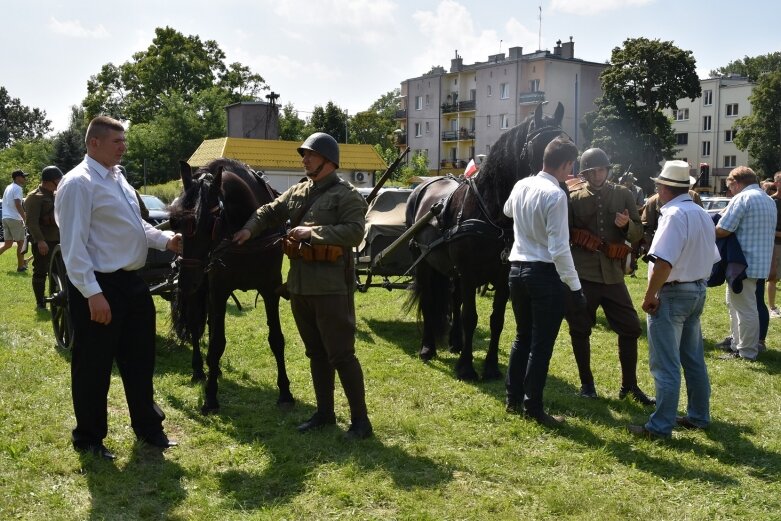  Święto Wojska Polskiego w Skierniewicach pod znakiem pikniku żołnierskiego 