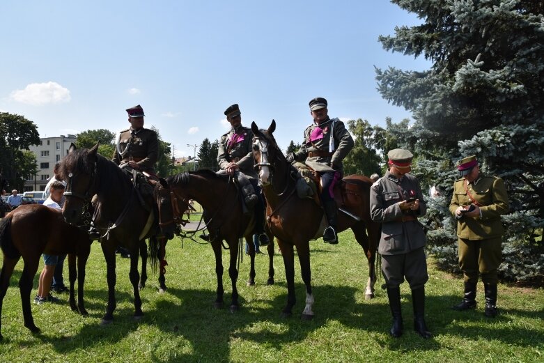  Święto Wojska Polskiego w Skierniewicach pod znakiem pikniku żołnierskiego 