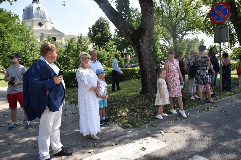  Święto Wojska Polskiego w Skierniewicach pod znakiem pikniku żołnierskiego 