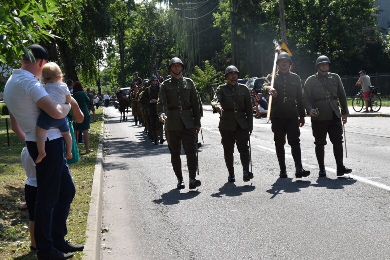  Święto Wojska Polskiego w Skierniewicach pod znakiem pikniku żołnierskiego 