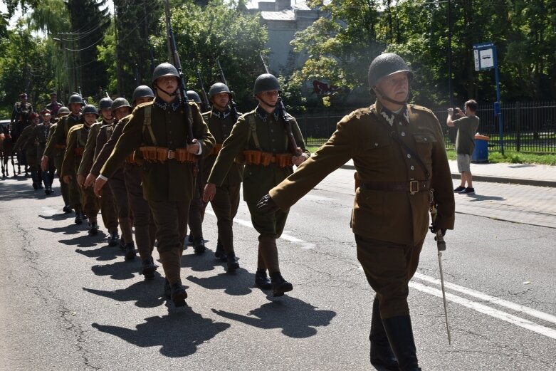  Święto Wojska Polskiego w Skierniewicach pod znakiem pikniku żołnierskiego 