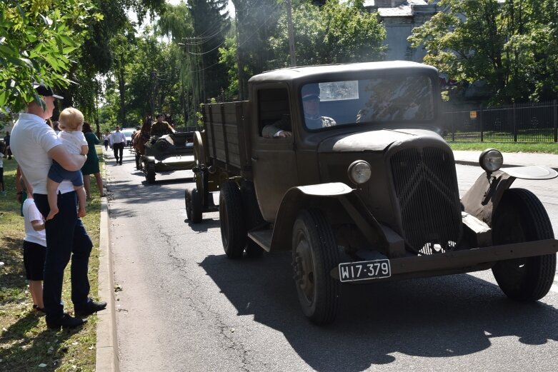  Święto Wojska Polskiego w Skierniewicach pod znakiem pikniku żołnierskiego 