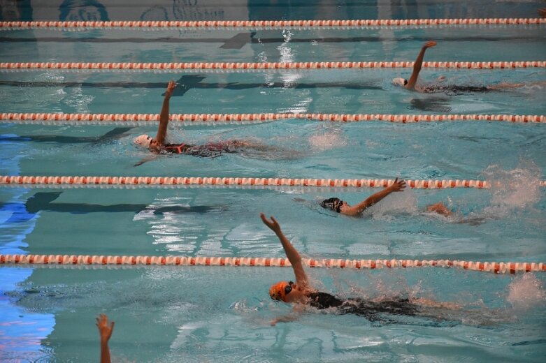  Sześć medali pływaków UKS w prestiżowych zawodach Od Młodzika do Olimpijczyka 