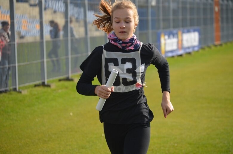  Szkolne przełaje na stadionie przy ulicy Pomologicznej 