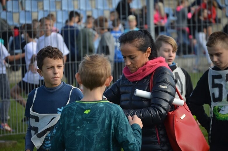  Szkolne przełaje na stadionie przy ulicy Pomologicznej 