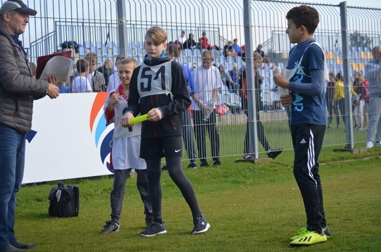  Szkolne przełaje na stadionie przy ulicy Pomologicznej 