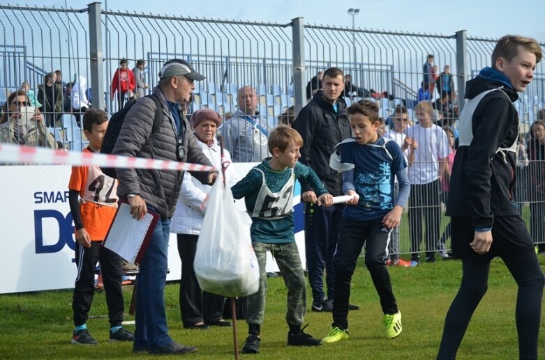  Szkolne przełaje na stadionie przy ulicy Pomologicznej 