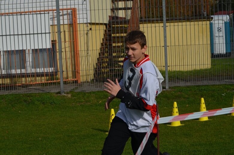  Szkolne przełaje na stadionie przy ulicy Pomologicznej 