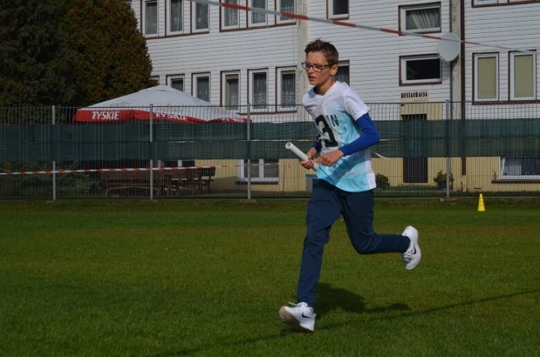  Szkolne przełaje na stadionie przy ulicy Pomologicznej 