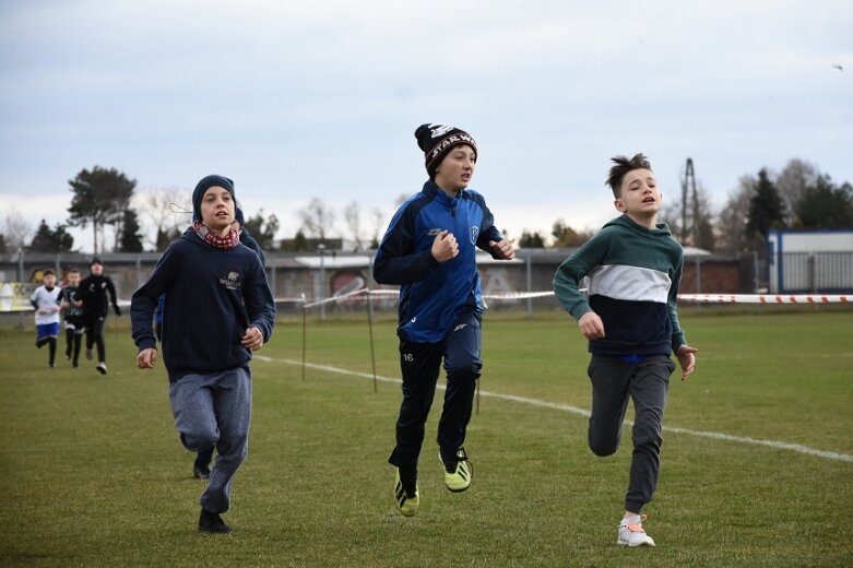  Szkolne przełaje na stadionie przy ulicy Pomologicznej 