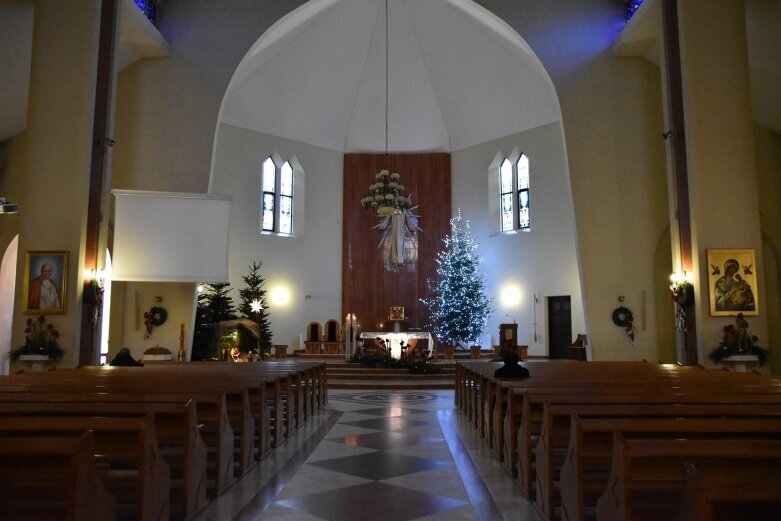  Szopki Bożonarodzeniowe w skierniewickich świątyniach 