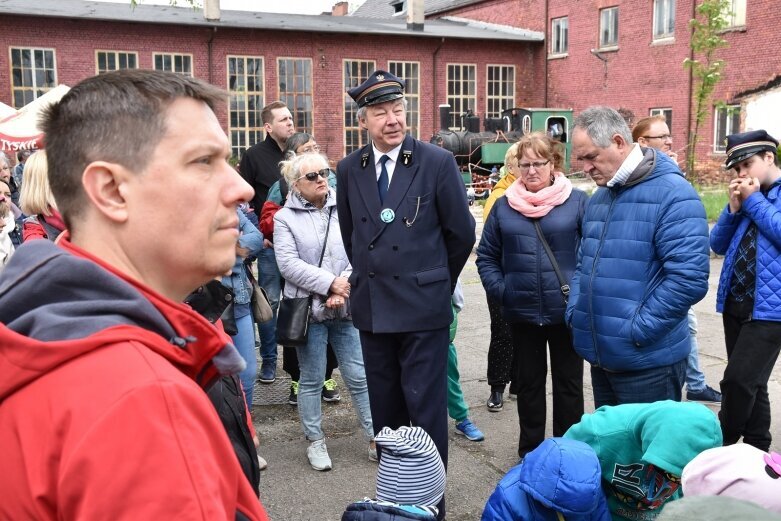  Tłumy na otwarciu sezonu w skierniewickiej parowozowni 