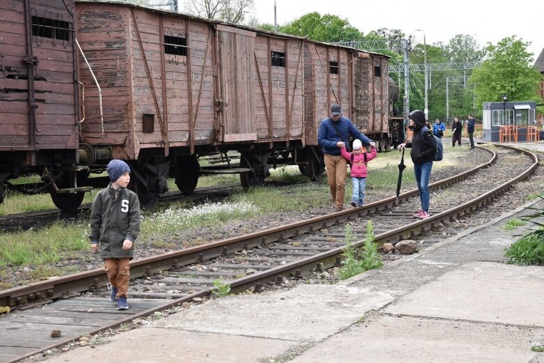  Tłumy na otwarciu sezonu w skierniewickiej parowozowni 