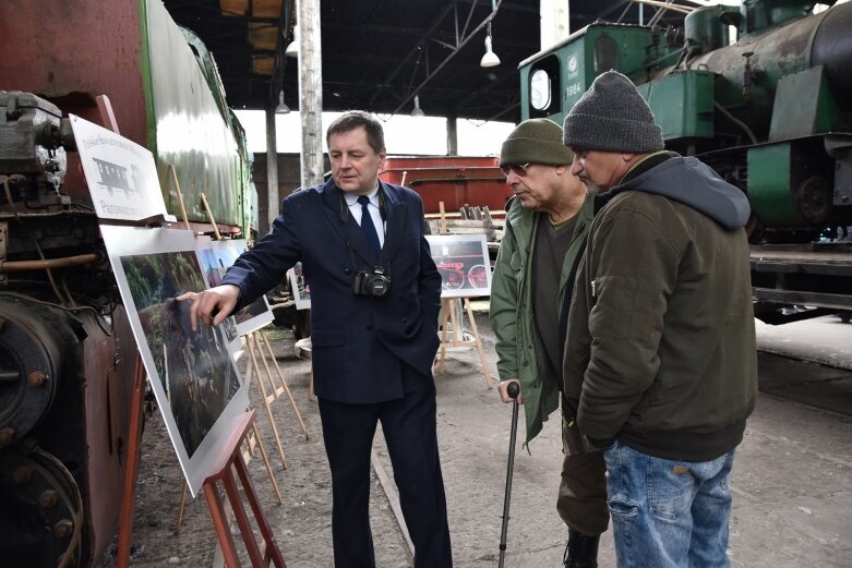  Tłumy na otwarciu sezonu w skierniewickiej parowozowni 