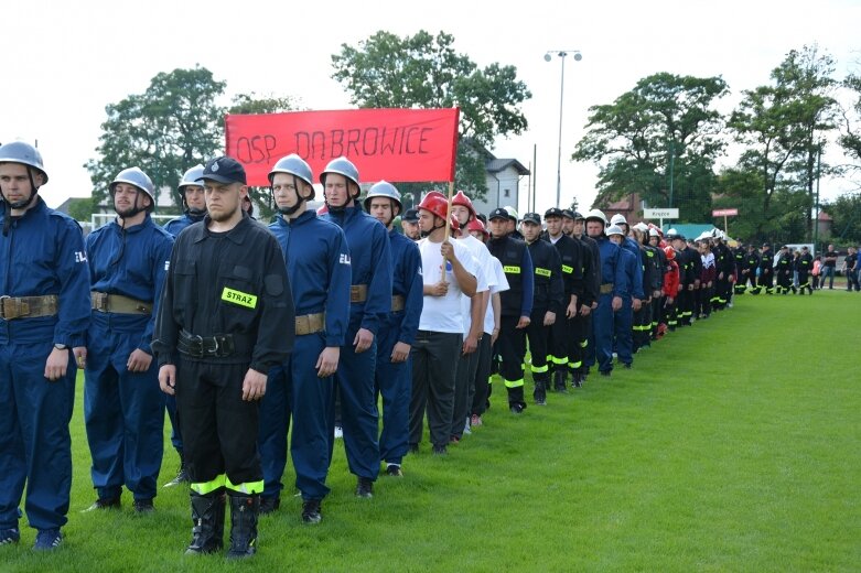  Tłumy na zawodach pożarniczych w Makowie 