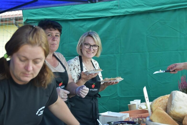  To był rodzinny piknik w Woli Pękoszewskiej 