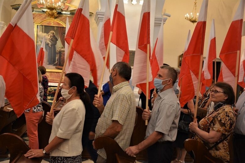  To nie była tylko oficjalna uroczystość. Manifestacja patriotyczna rawian! 