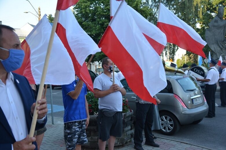  To nie była tylko oficjalna uroczystość. Manifestacja patriotyczna rawian! 