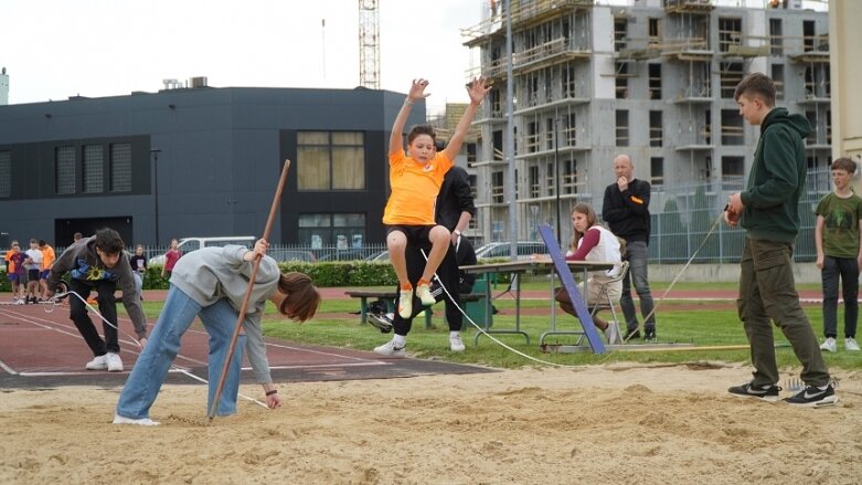  Trwa lekkoatletyczna wiosna na stadionie przy ulicy Tetmajera 