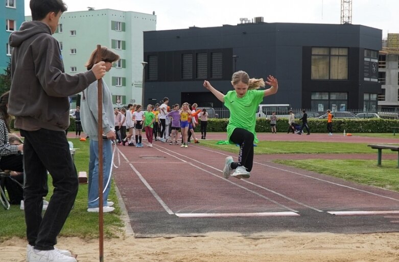  Trwa lekkoatletyczna wiosna na stadionie przy ulicy Tetmajera 