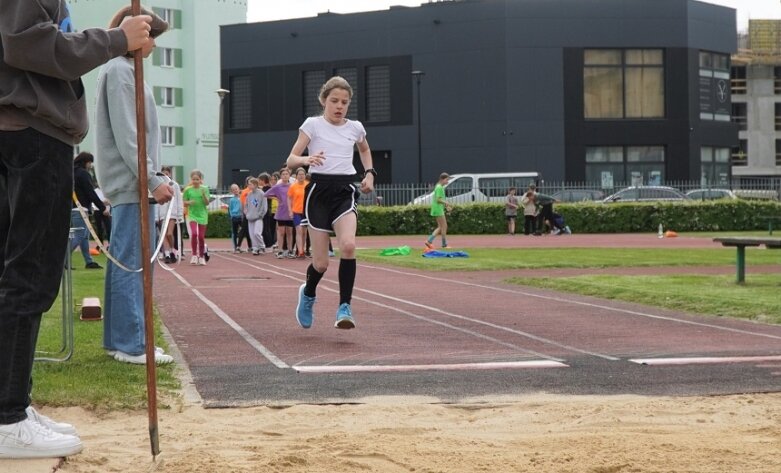  Trwa lekkoatletyczna wiosna na stadionie przy ulicy Tetmajera 