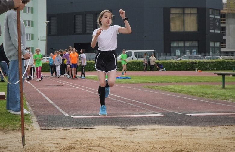  Trwa lekkoatletyczna wiosna na stadionie przy ulicy Tetmajera 