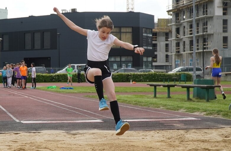  Trwa lekkoatletyczna wiosna na stadionie przy ulicy Tetmajera 