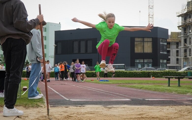  Trwa lekkoatletyczna wiosna na stadionie przy ulicy Tetmajera 