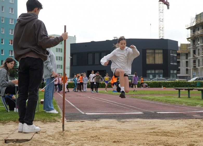  Trwa lekkoatletyczna wiosna na stadionie przy ulicy Tetmajera 