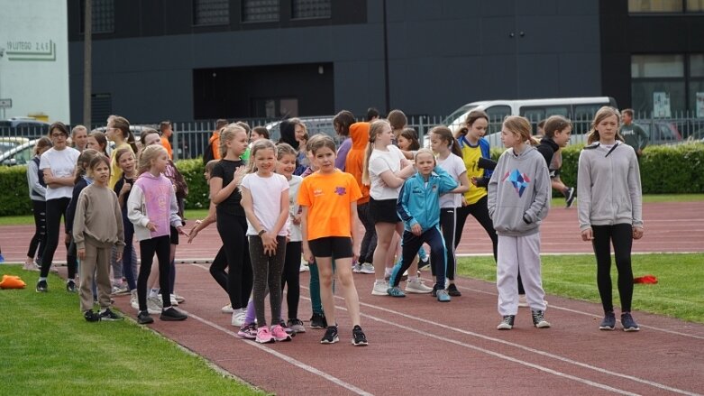  Trwa lekkoatletyczna wiosna na stadionie przy ulicy Tetmajera 