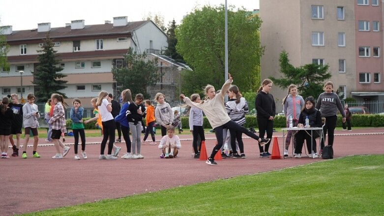  Trwa lekkoatletyczna wiosna na stadionie przy ulicy Tetmajera 