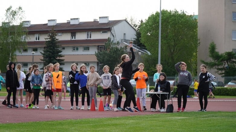  Trwa lekkoatletyczna wiosna na stadionie przy ulicy Tetmajera 