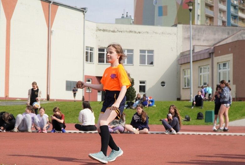  Trwa lekkoatletyczna wiosna na stadionie przy ulicy Tetmajera 