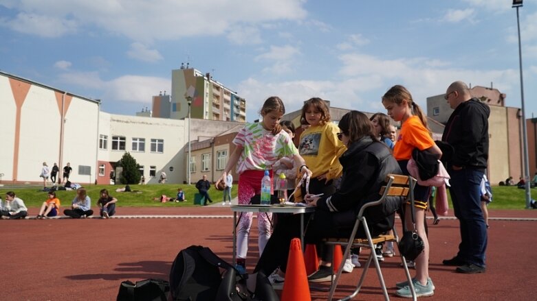  Trwa lekkoatletyczna wiosna na stadionie przy ulicy Tetmajera 