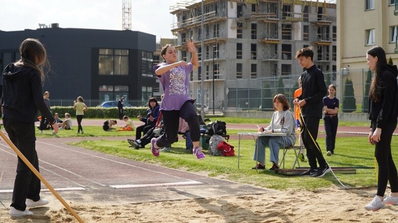  Trwa lekkoatletyczna wiosna na stadionie przy ulicy Tetmajera 