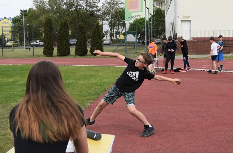  Trwa lekkoatletyczny cykl na obiekcie, którego miasto powinno się wstydzić 