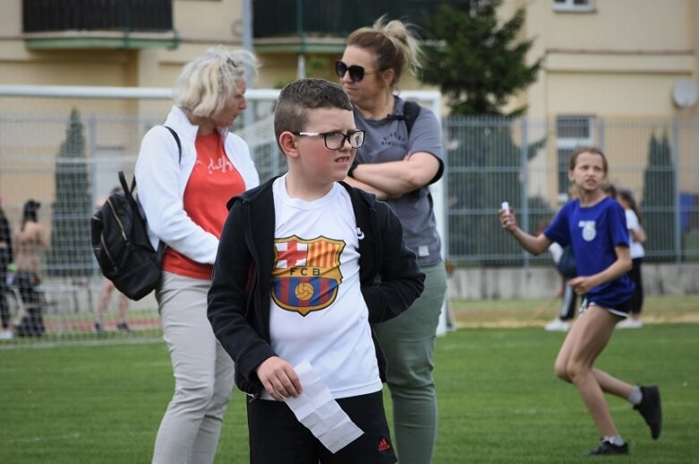  Trwa lekkoatletyczny cykl na obiekcie, którego miasto powinno się wstydzić 