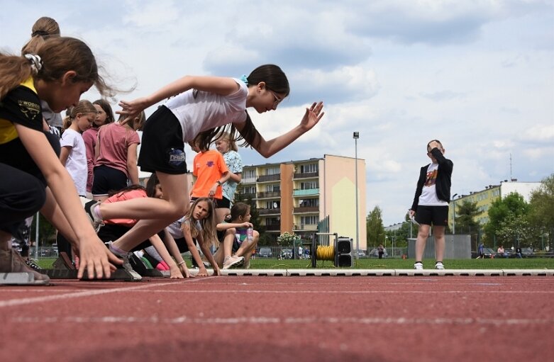  Trwa lekkoatletyczny cykl na obiekcie, którego miasto powinno się wstydzić 