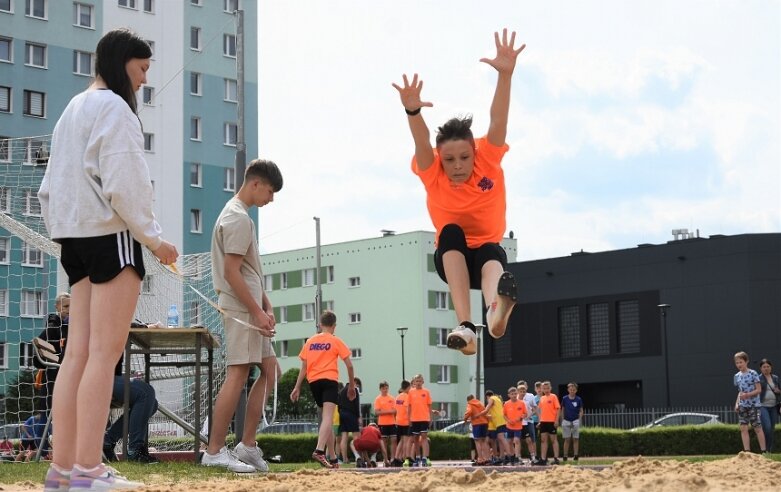  Trwa lekkoatletyczny cykl na obiekcie, którego miasto powinno się wstydzić 