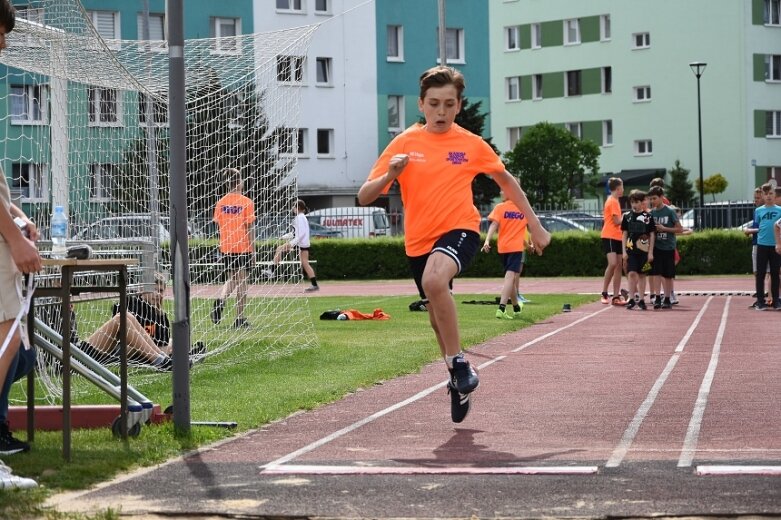  Trwa lekkoatletyczny cykl na obiekcie, którego miasto powinno się wstydzić 